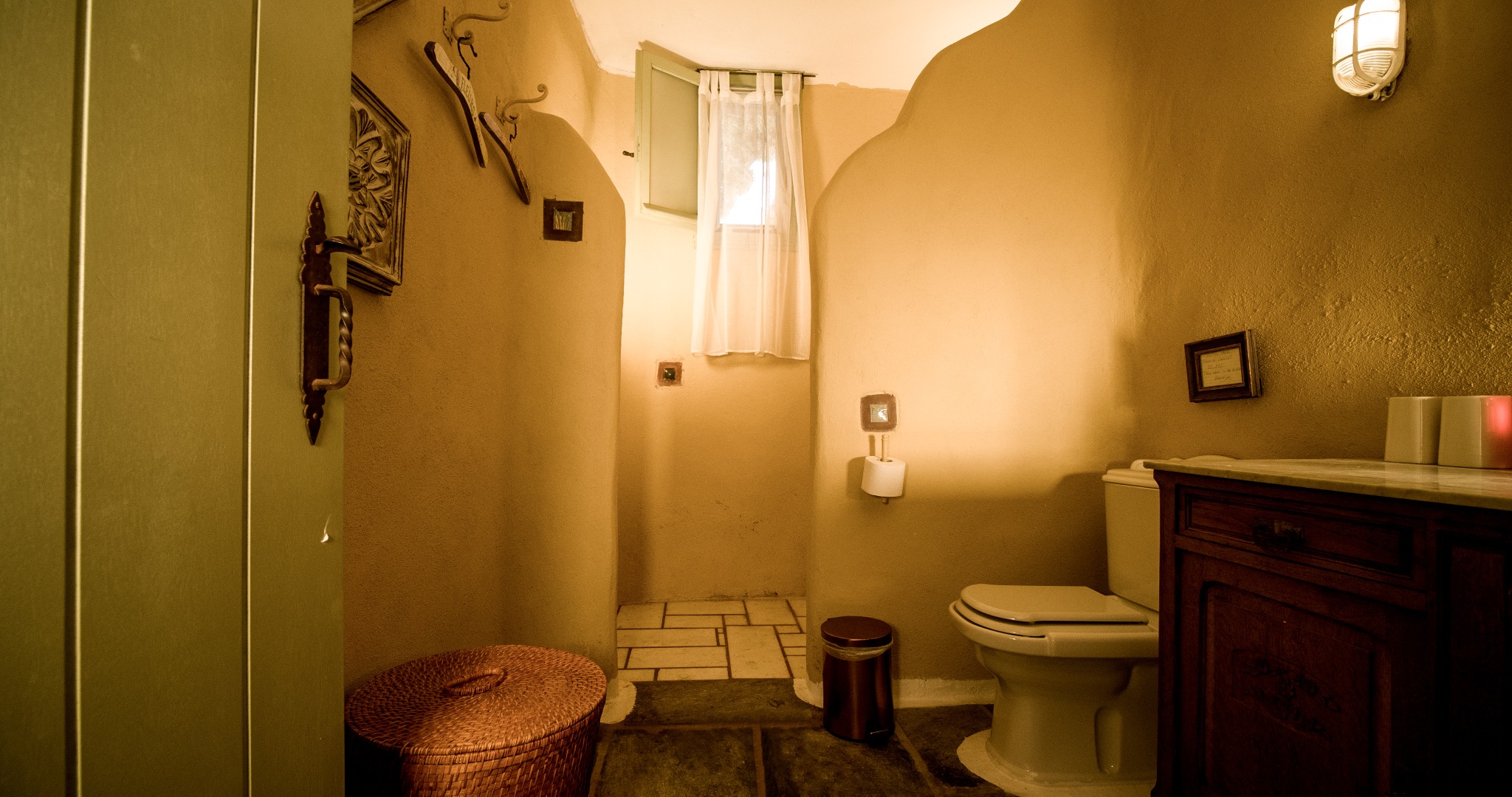 Lithos Private Estate shower view